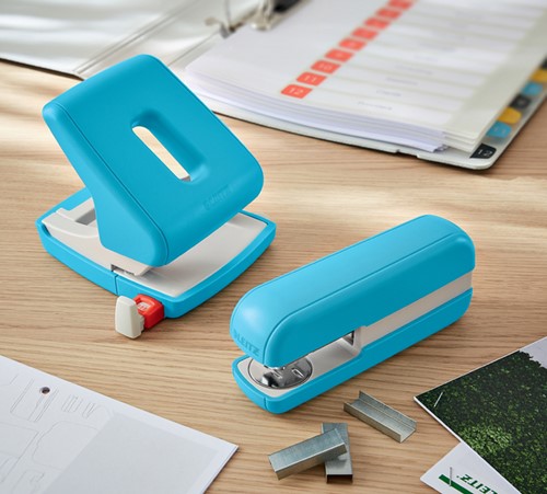 Nietmachine Leitz Cosy 30 vel 24/6 blauw 1 Stuk-2