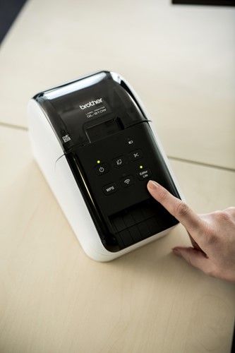 Labelprinter Brother DK QL810Wc desktop 62mm wit 1 Stuk-1