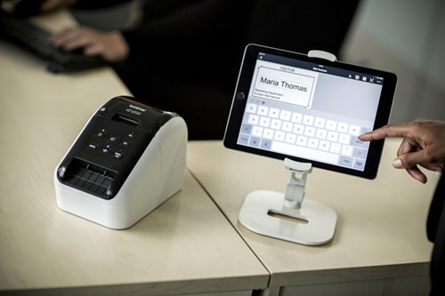 Labelprinter Brother DK QL810Wc desktop 62mm wit 1 Stuk-3