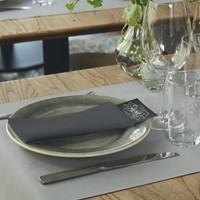 Dinerservet Tork Linstyle Premium 1/8 vouw 1-laags 390x390mm 50 vel zwart 478196-2