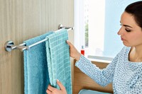 Handdoekhouder tesa Smooz dubbel verchr zelfkl 1 Stuk-1