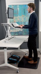 Vloermat Fellowes voetensteun Activefusion zwart 1 Stuk